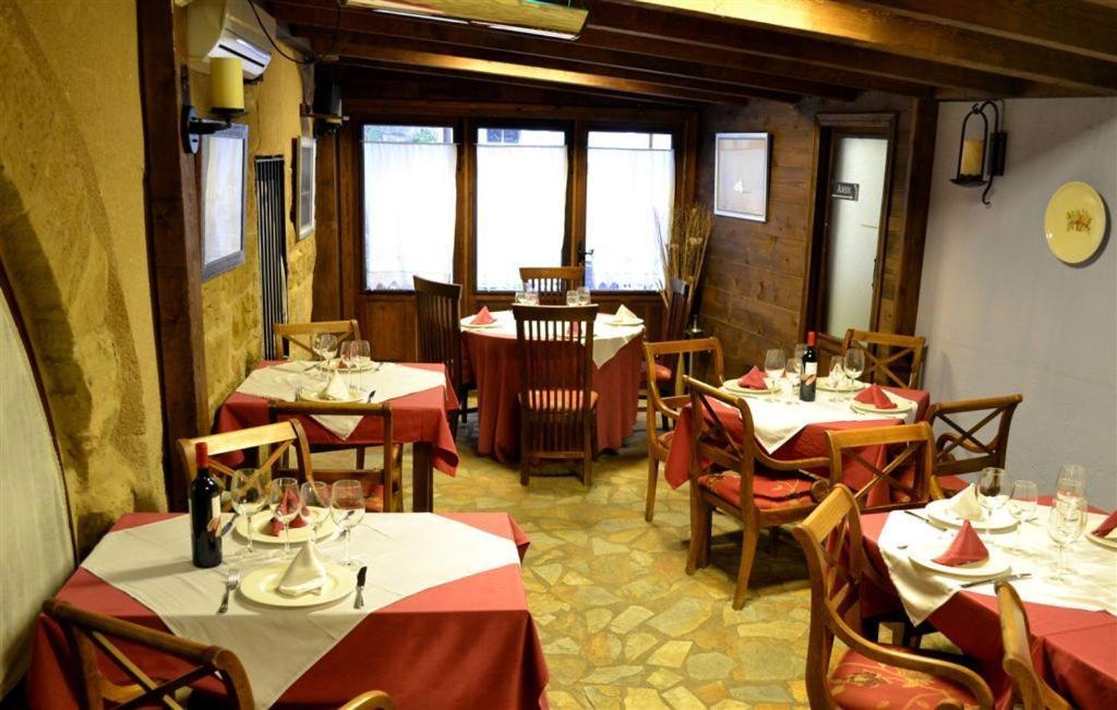 Posada Abadia De Siétamo Kültér fotó